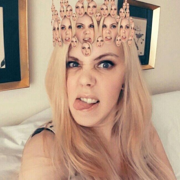 Meet your Posher, Beth - Picture 3 of 5